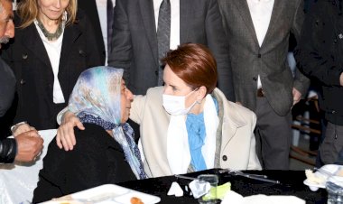 MERAL AKŞENER KIRŞEHİR'DE KONUŞTU