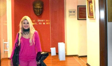 Geçmişe karışmış bir devrim hikâyesi