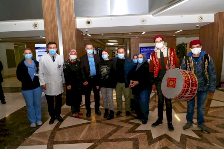 Hastanede Ramazan Davulu Sürprizi