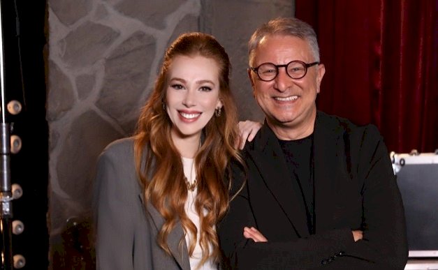 Elçin Sangu “Yekta Kopan’la Set Arası”na Konuk Oluyor
