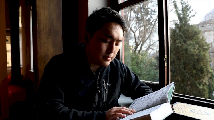 İslam'ı seçen Japon akademisyen, dinini tanıtmak istiyor