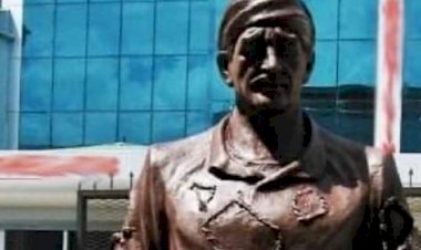 "Kuvva-i Milliye Karargahına Deli Battal'dan selam olsun, Kuvva'cılar var olsun,