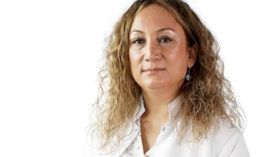 GÜNEŞ YANIĞI KANSER RİSKİNİ 3 KAT ARTIRIYOR