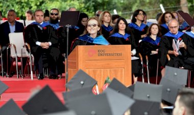 Koç Üniversitesi’nde  28’inci Mezuniyet Heyecanı