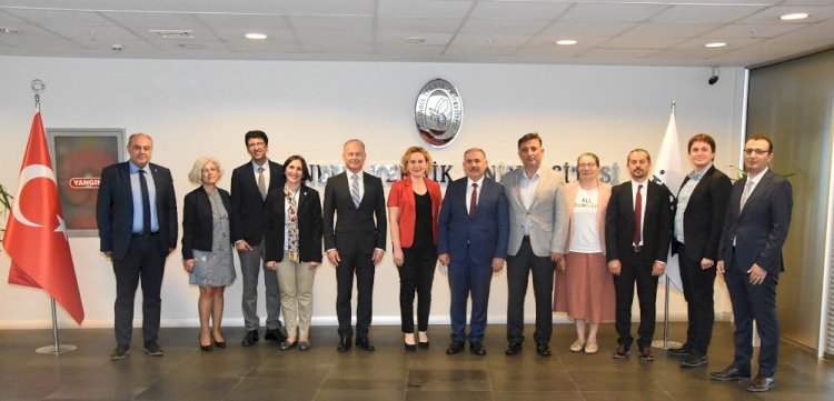 Ford Otosan çalışanları, Elektrikli Araçlar Eğitim Programı ile geleceğe bugünden hazır