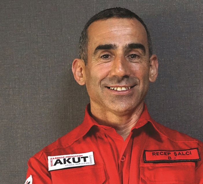 AKUT BB: AKUT, "17 Ağustos Marmara Depremi” anısına “Nöbette”
