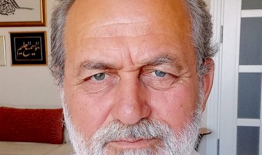KENDİNDE CEHÂLET KENDİNDE EDEP!