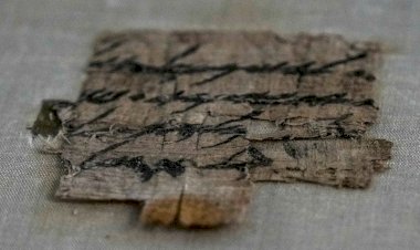 İsrail, 2.700 Yıllık Nadir İbranice Papirüsü Açıkladı