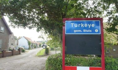 Hollanda’daki Türk köyü: Turkeye.