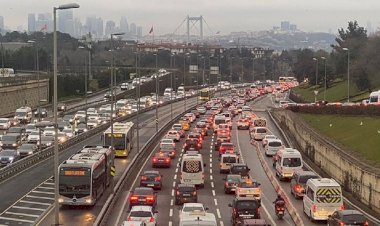 Trafik sigortasında yeni düzenleme: 'İyi'ye indirim 'kötü'ye zam!
