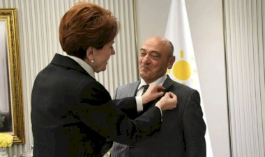 MHP'li isim İYİ Parti'ye katıldı: Rozetini Akşener taktı