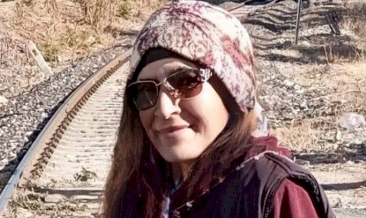 ANNEMLE DOLU HAYATIM