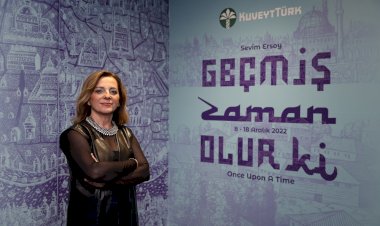 Eski İstanbul’u günümüze taşıyan çini sergisi: ‘Geçmiş Zaman Olur Ki’