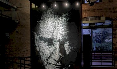 Şişecam 10 Kasım Filmi’ndeki Cam Atatürk Portresi Rahmi M. Koç Müzesi’nde sergileniyor