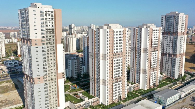 Dayakçı sitenin vukuatları bitmiyor: Küfür ederek darp ettiler