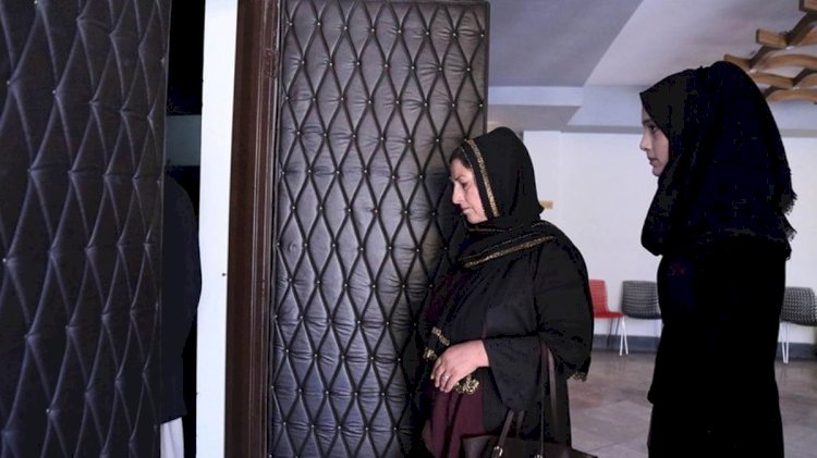 Taliban'dan 'kadın özgürlüğü'ne bir darbe daha! Artık oralarda çalışamayacaklar