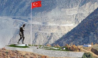 Her şey Atatürk hayranı bir adamın düşüncesiyle başladı.