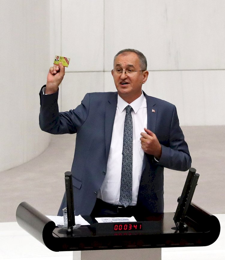 CHP’li Sertel’den internet siteleri ile ilgili düzenlemeye tepki: