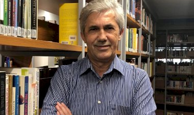 Prof. Dr. Süleyman İrvan: “Google gazeteciliği haberciliğin özünü bozdu!”