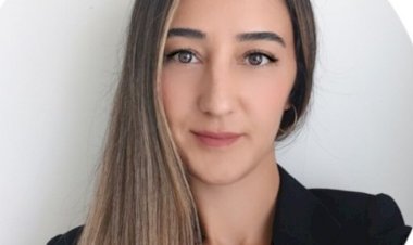 Öğrenmek; korku duvarlarını aşmanın, cesareti ateşlemenin başlangıcı.