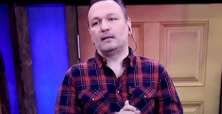 Ali Sunal Güldür Güldür Show'da yetkilileri istifaya çağırdı: