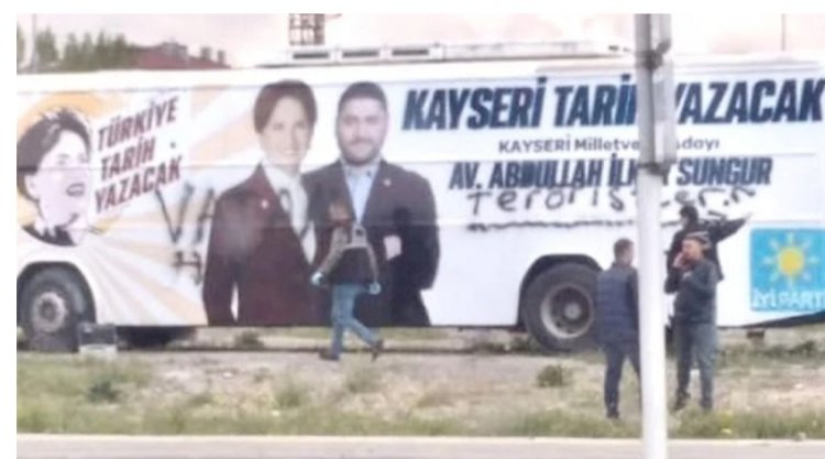 İYİ Parti’nin seçim otobüsüne çirkin saldırı