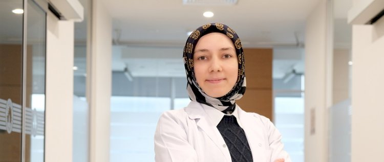 Çekilen diş eti eski haline gelmez