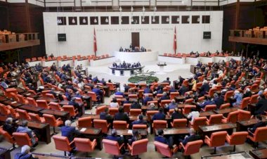 Komisyon seçiminde İYİ Partili üyelerden AKP'nin adayına oy çıktı