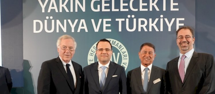 Dünyaca ünlü iktisatçılar ‘Yakın Gelecekte Dünya ve Türkiye’ Panelinde Buluştu.