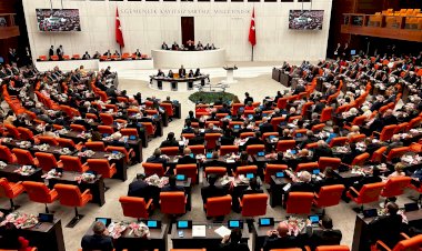 Bayram tatili sonrası iç ve dış siyasette beklentiler