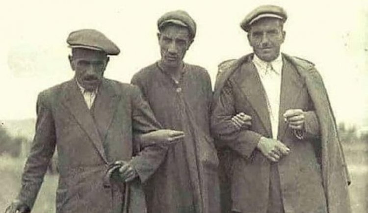 Allah’a yazdığı mektup. Okuyunca kim akıllı kim deli karıştırmaya başladım.