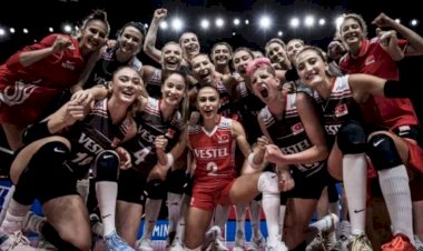 SON DAKİKA | Bu takım bir HARİKA! Filenin Sultanları finalde...