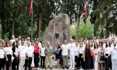 Cumhuriyetimizin 100.yılında, Koton Cumhuriyet Gönüllüleri İzmir’in Kurtuluşu’nun yıldönümünde İzmir’deydi!