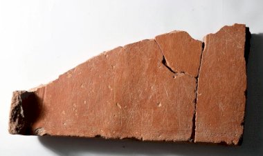 Balıkesir’de 2.500 Yıllık “Bagabazos’un Zar Oyunu” Bulundu