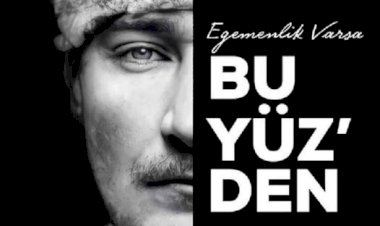 İzmir’de bir özel okulun müdürüydüm. 23 Nisan sabahı.