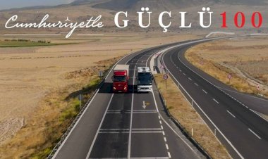 Mercedes-Benz Türk için her yol Cumhuriyet’e çıkıyor