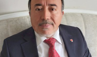 EFENDİLER YARIN CUMHURİYETİ İLAN EDECEĞİZ.