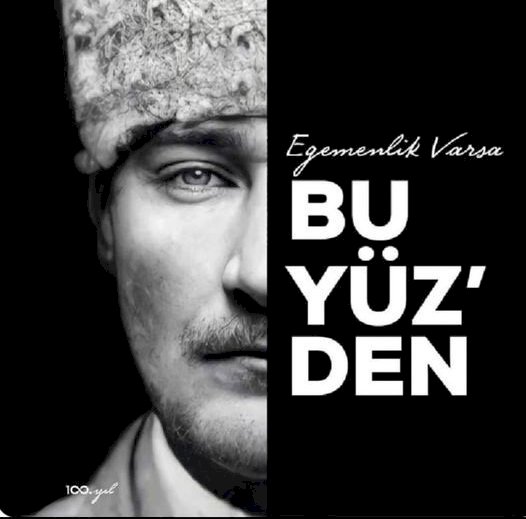 İzmir’de bir özel okulun müdürüydüm. 23 Nisan sabahı.