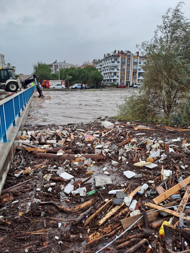 BALIKESİR EDREMİT İKİÇAY MAHALLESİ SELE TESLİM