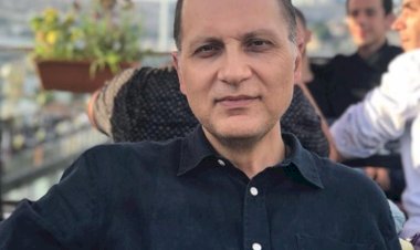 Yaş ilerledikçe 3 şeyi kaybediyoruz. Kemik, kas ve kollajen.