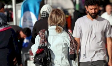 İran'da kıyafet kurallarına uymayan kadınlar 'kamusal alanlardaki mobil mahkemelerde' yargılanabilir