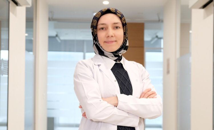 Yumuşak fırçalar temizlemiyor, sert fırçalar diş eti çekilmesi yapıyor