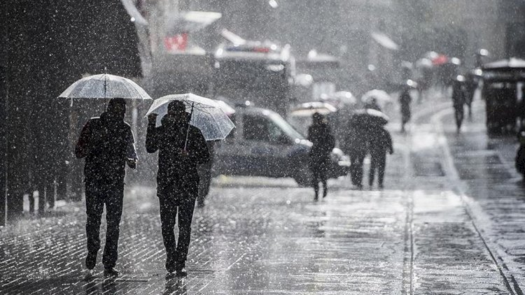 Meteoroloji'den yağış ve fırtına alarmı: 17 il için sarı uyarı