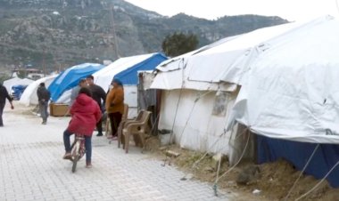 1 yıl geçti afetzedeler hâlâ çadıra mahkum