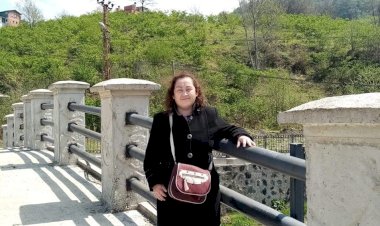 Bana göre Sevgi, Sevgiler Günü bir gün olmamalıdır.