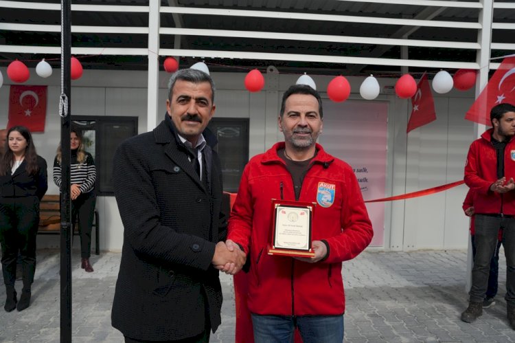 AKUT VAKFI HATAY’DA İKİ OKUL AÇTI