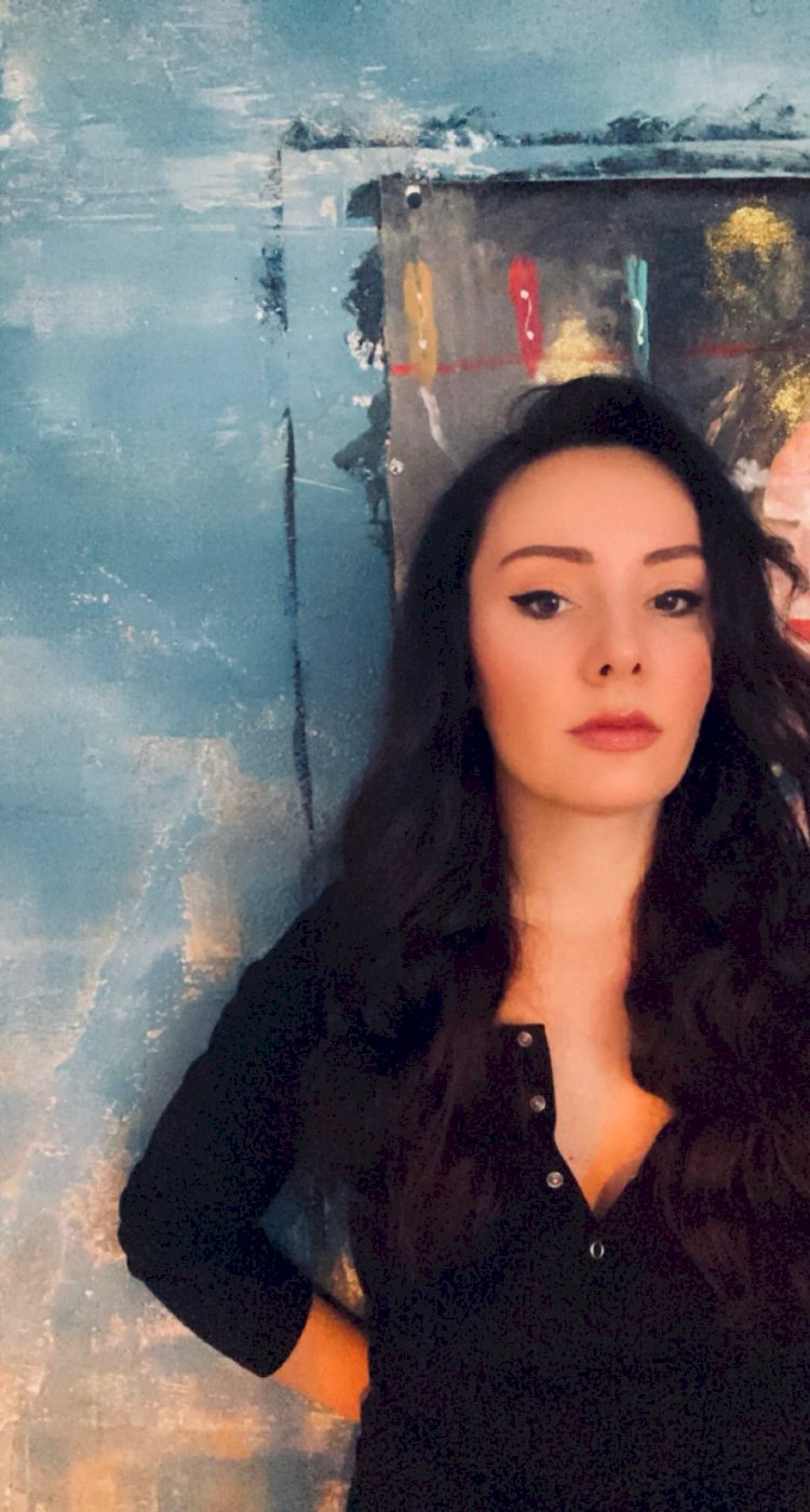 Melis Gürsel’in Solo Resim&Heykel Sergisi  “Kusur” için Geri Sayım Başladı.
