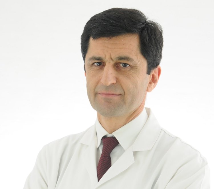 YAŞ İLERLEDİKÇE PROSTAT KANSERİ RİSKİ ARTIYOR