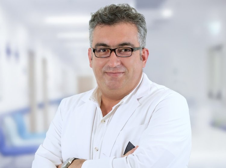 -Prof. Dr. Özveren “Özellikle Riskli Grupta Yer Alan Kişilerin Kalp Krizi Riskini Önceden Tespit Etmek Mümkün
