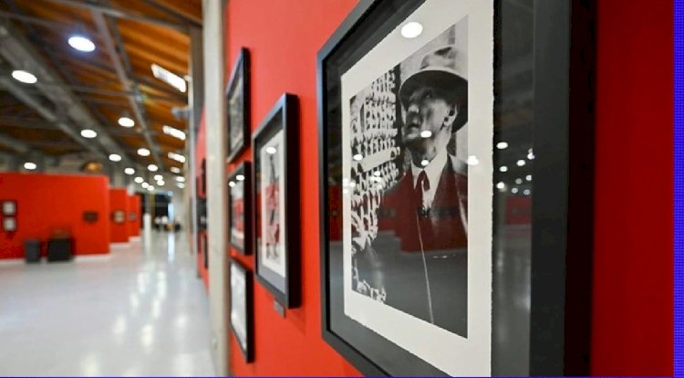 Atatürk'ün az bilinen fotoğrafları: "Karanlıkta Akan Bir Yıldız"